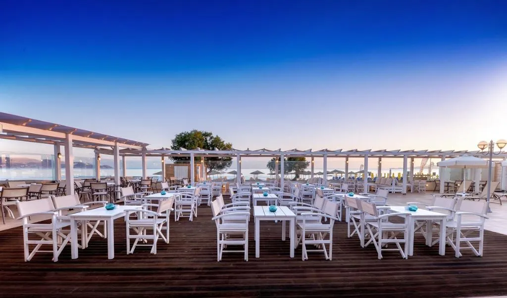 Terrace, Neptuno Beach Hotel, Crete