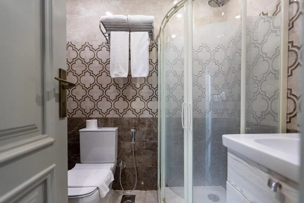 Room, Mamluk Pyramids Hotel, Cairo