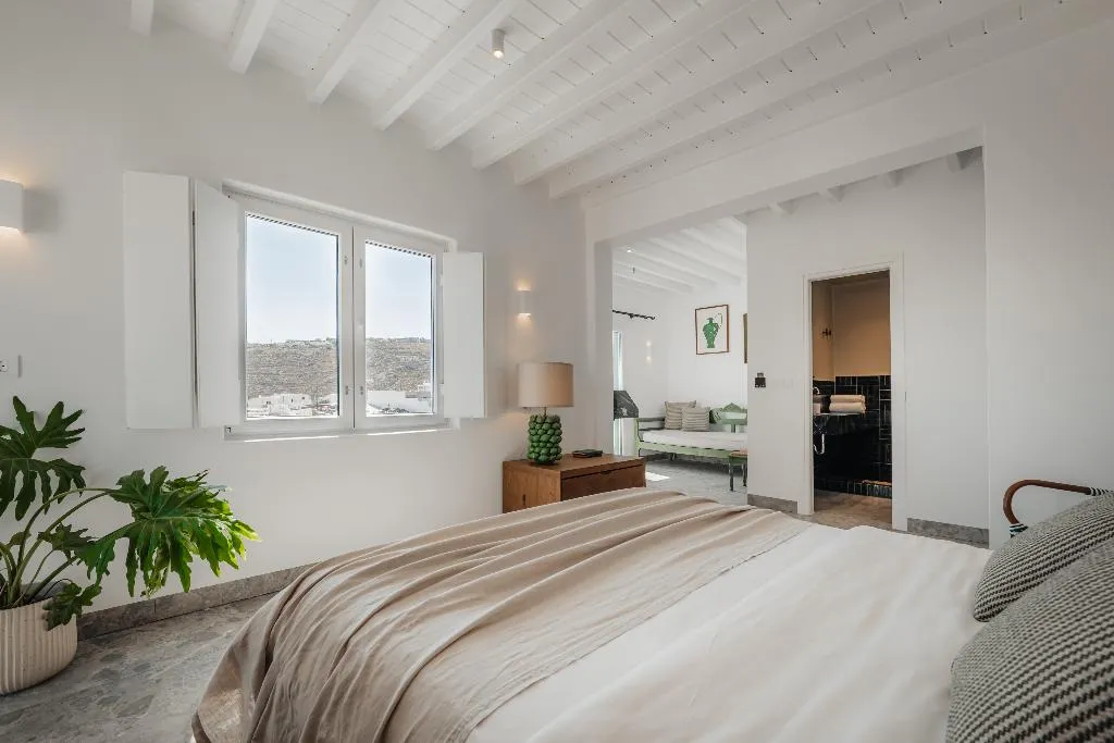Room, Pelican Bay Art, Mykonos