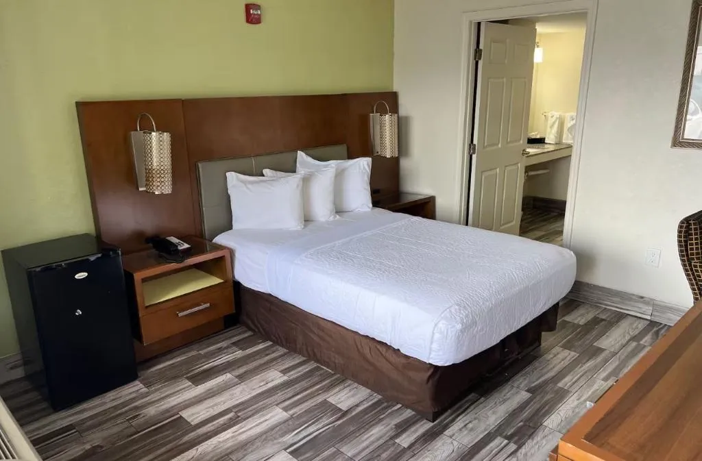 DOUBLE STANDARD Room, Baymont by Wyndham Orlando Downtown, Orlando
