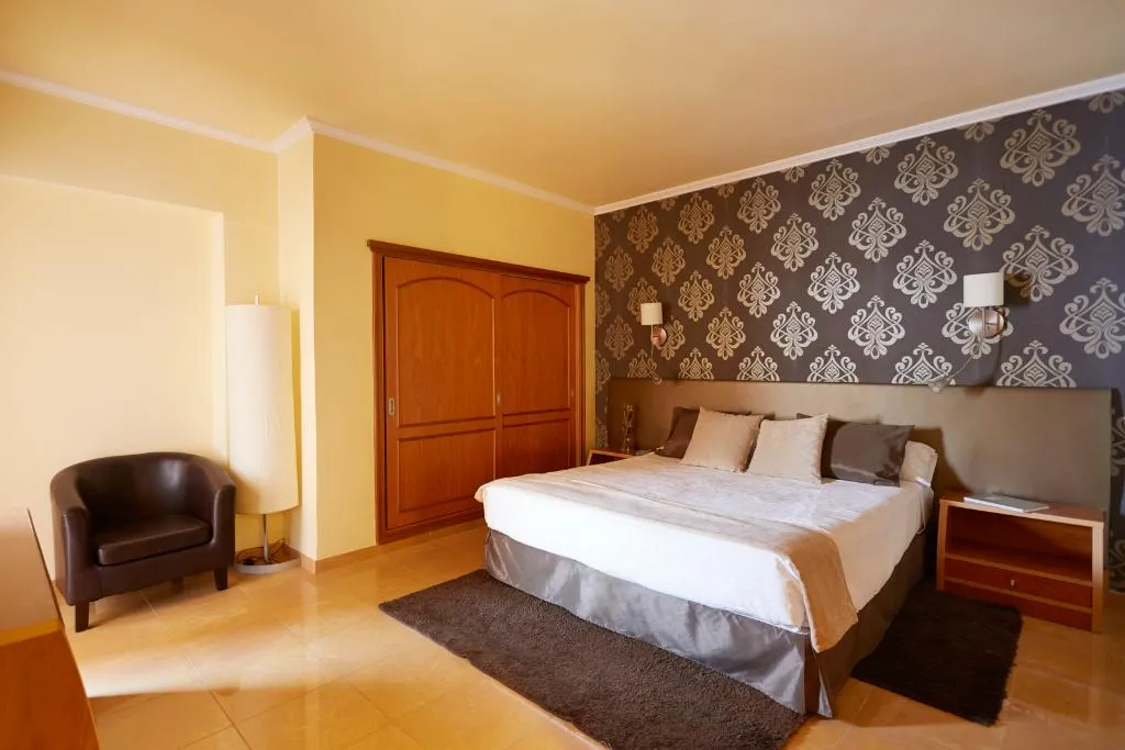 JUNIOR SUITE STANDARD Room, Invisa Hotel La Cala, Ibiza