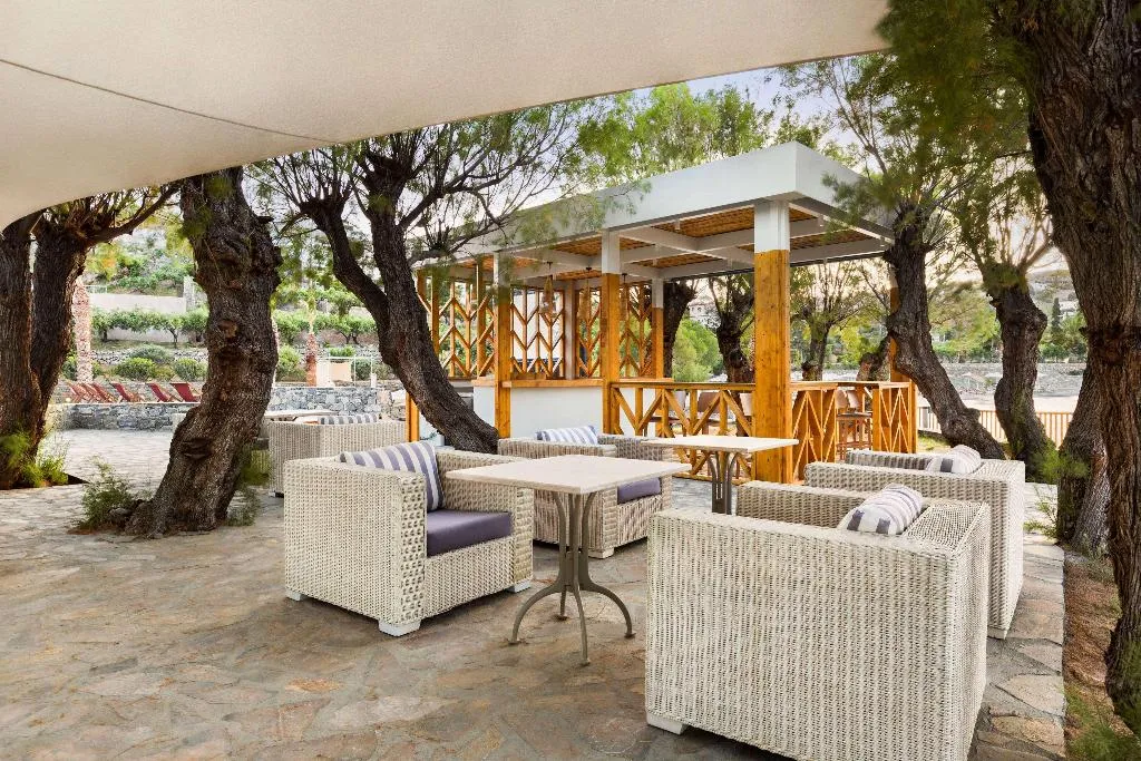 Bar, Zeus Eleva Mirabello Bay, Crete
