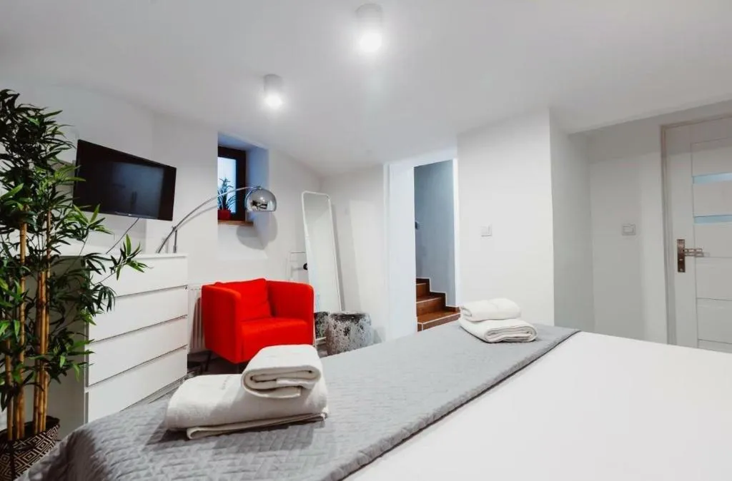 STUDIO STANDARD Room, Erasmus Student Apartments - Krakow Old Town, Krakow
