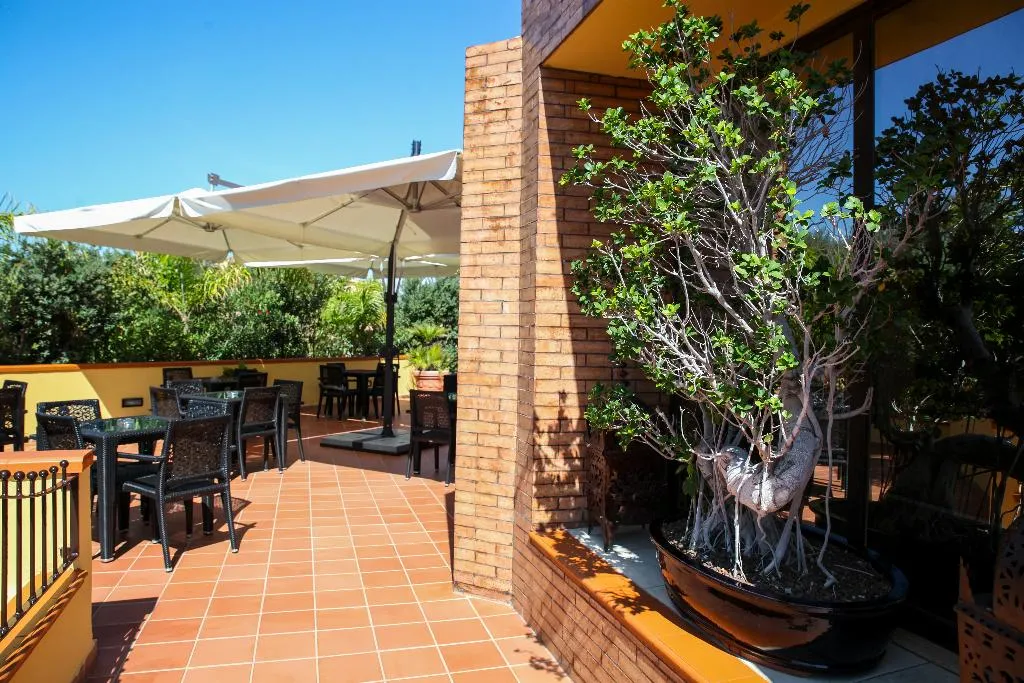 Terrace, Baia di Ulisse Wellness and Spa, Catania