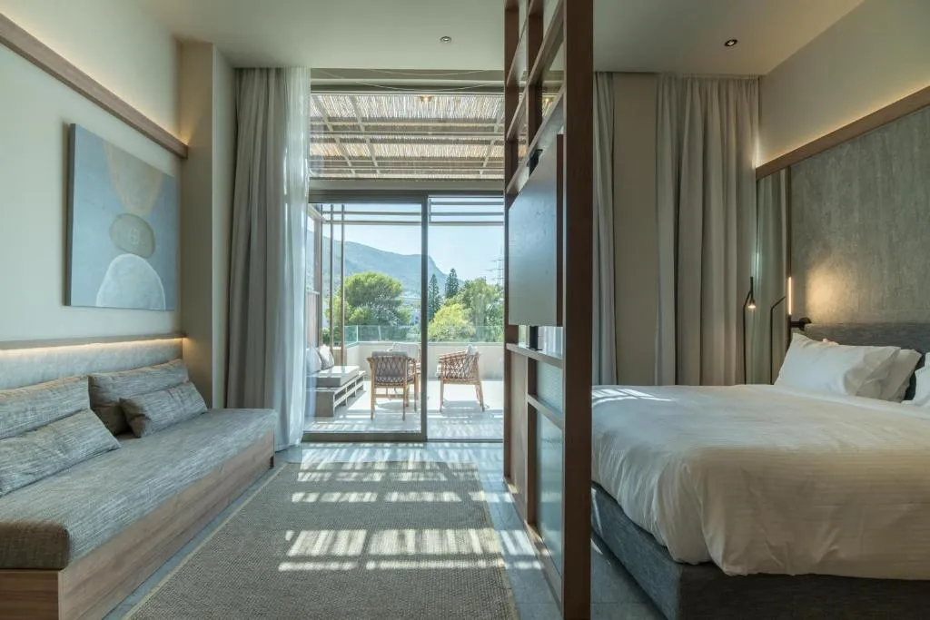 JUNIOR SUITE WITH JACUZZI Room, King Minos Retreat Resort and Spa, Crete