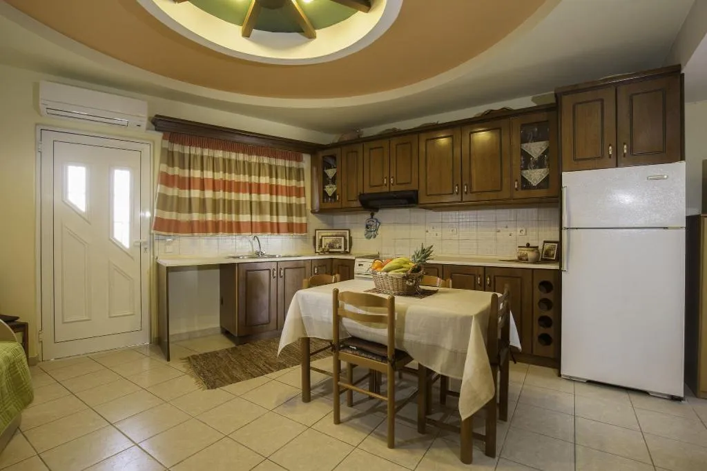 Room, Lyristis Apartments Plus, Rhodes