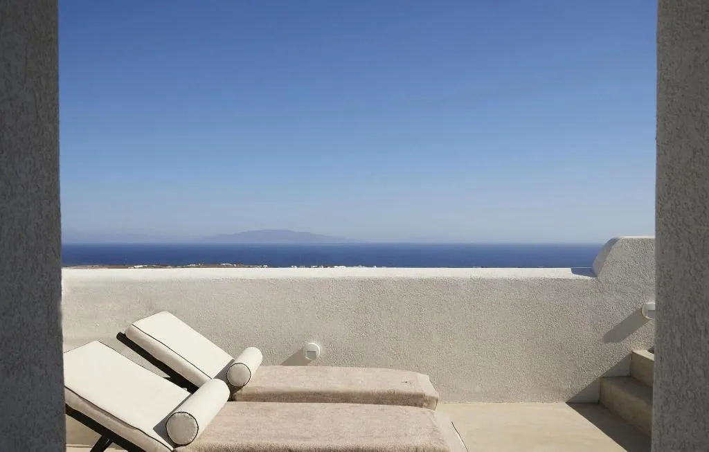 Room, Danae Suites, Santorini