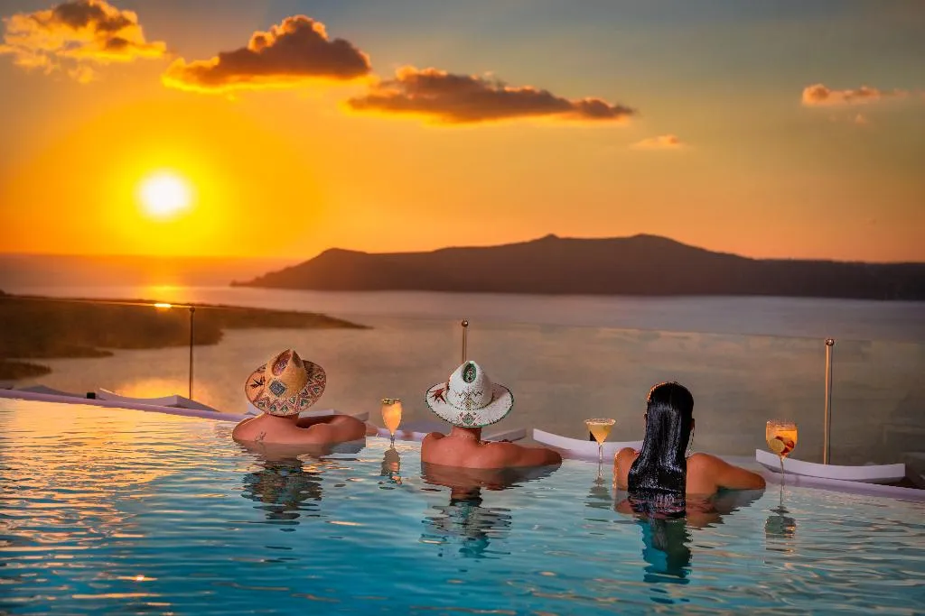Pool, Athina Luxury Suites, Santorini
