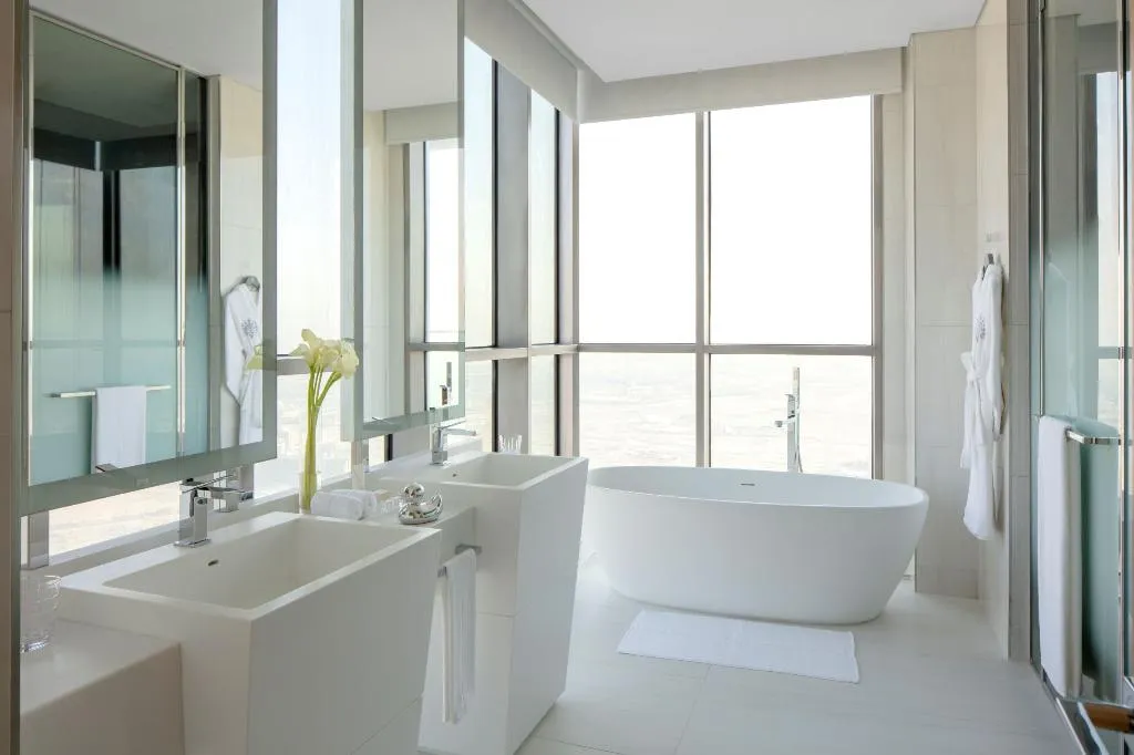 SUITE WITH BALCONY Room, SLS Dubai Hotel & Residences, Dubai