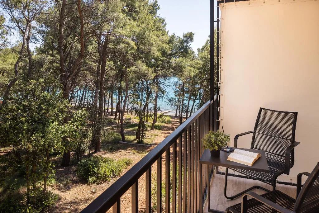 DOUBLE SUPERIOR WITH BALCONY Room, Aminess Senses Hvar Resort, Split