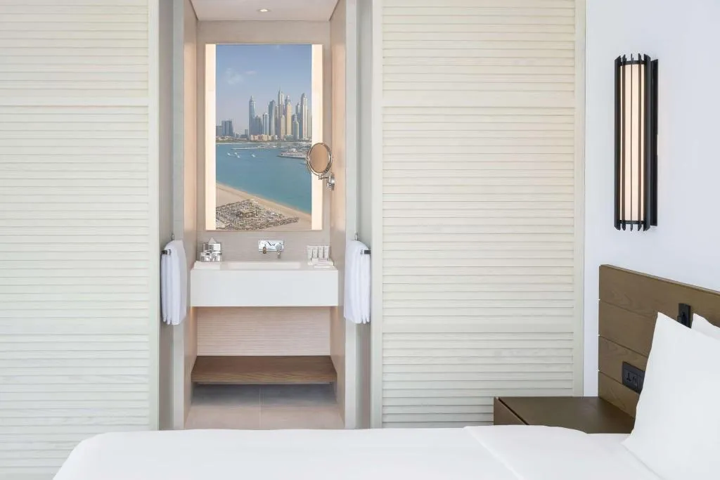 DOUBLE PREMIUM SEA VIEW Room, Radisson Beach Resort Palm Jumeirah, Dubai