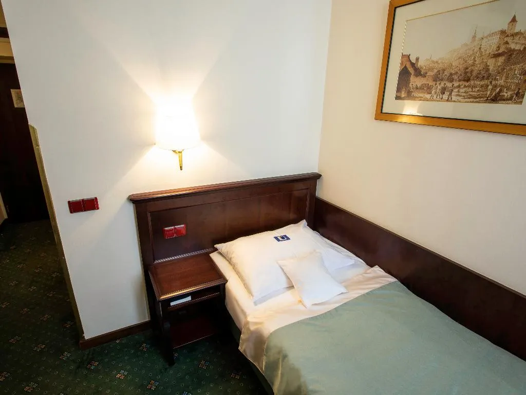 SINGLE STANDARD Room, EA Hotel DownTown, Prague