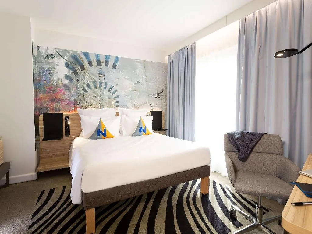 DOUBLE CLASSIC DOUBLE BED Room, Novotel Tunis Lac, Tunisia