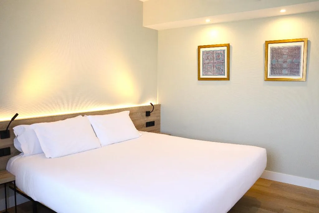 JUNIOR SUITE CAPACITY 1 Room, Eurohotel Diagonal Port, Barcelona