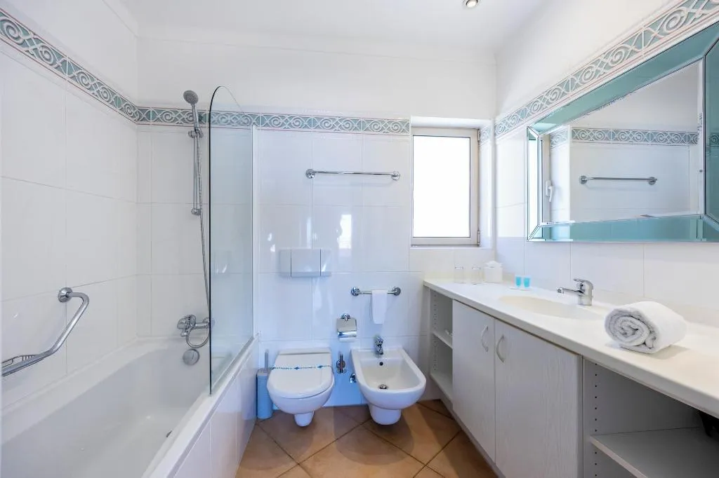 Room, Vila Palmeira, Algarve