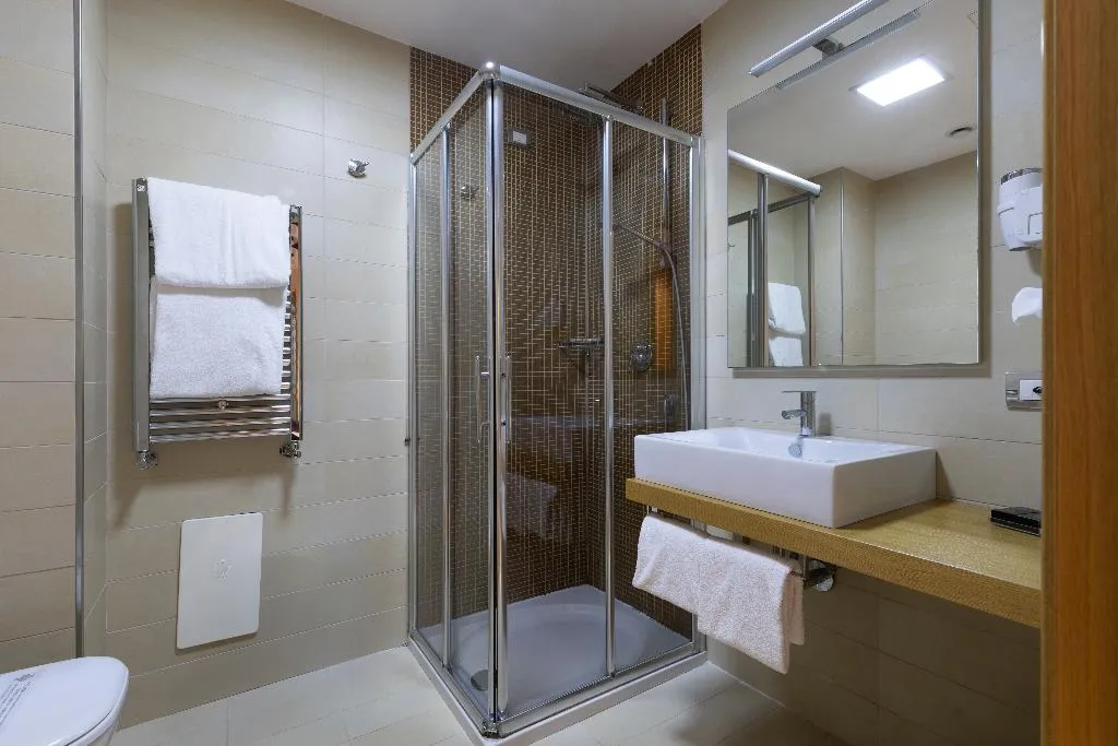 Double or Twin STANDARD Room, Royal Caserta Hotel, Naples