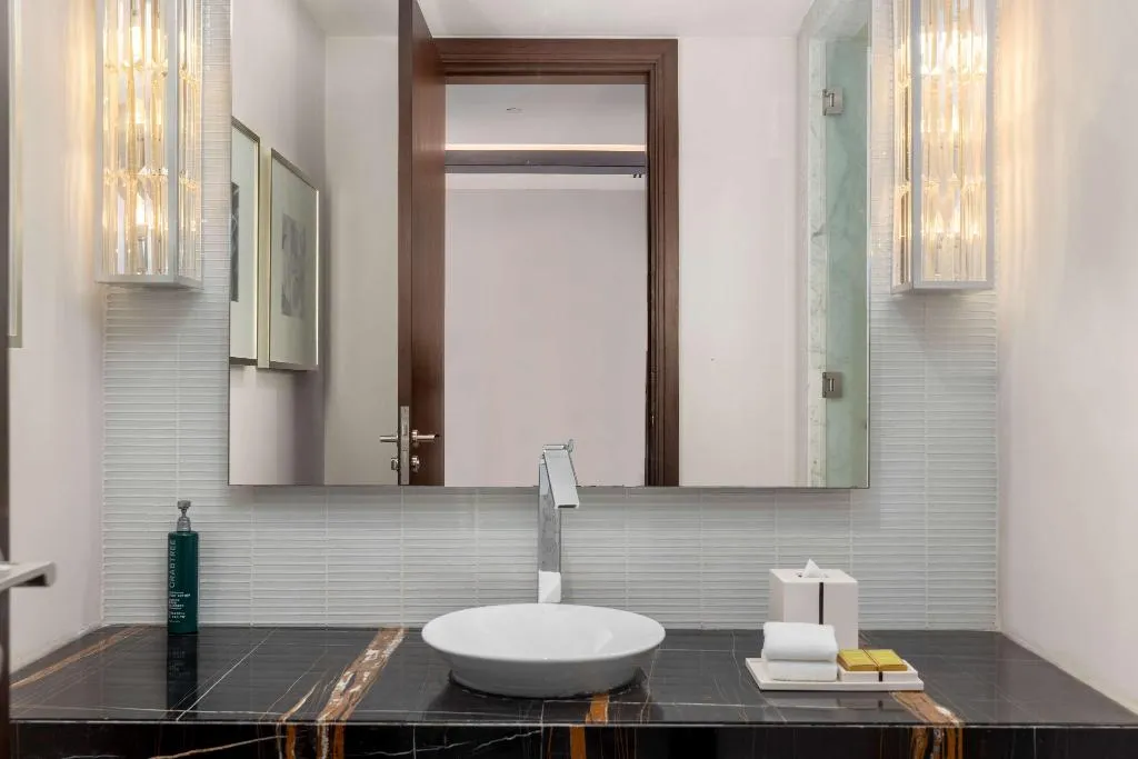 SUITE Presidential Room, Hilton Dubai Al Habtoor City, Dubai