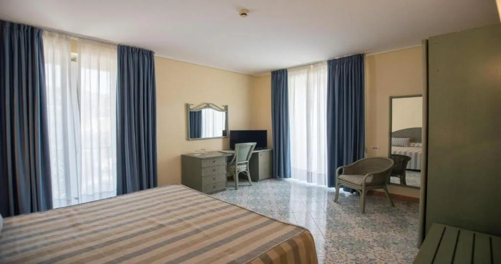 DOUBLE SUPERIOR Room, Villa Maria, Naples