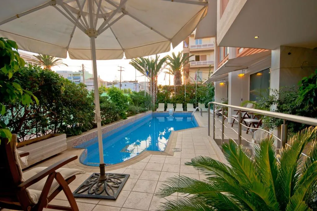 Pool, Liberty CRE, Crete