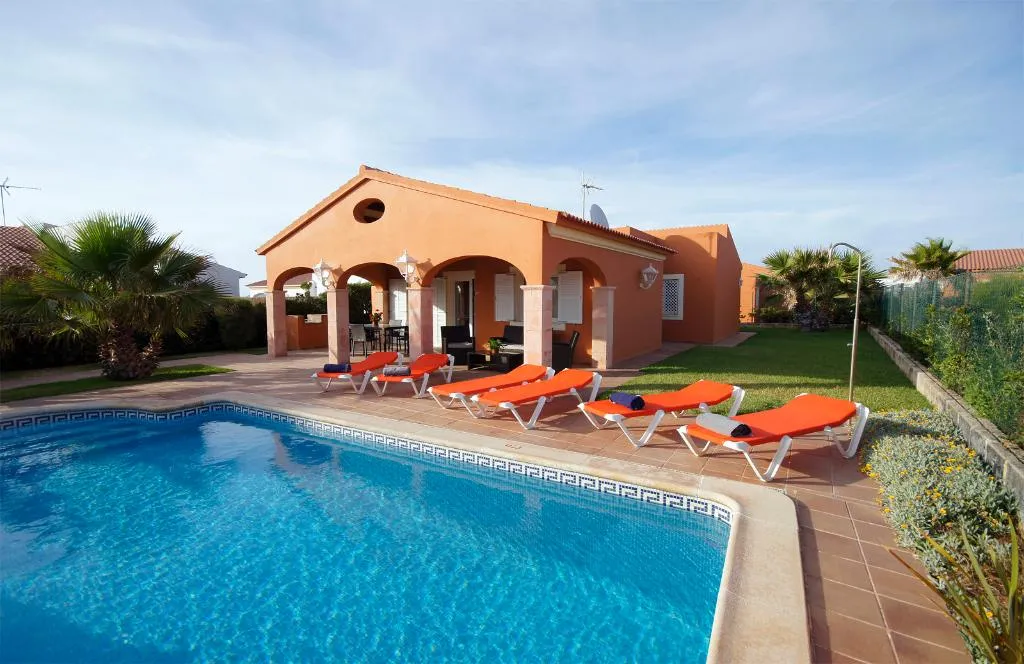 General view, Begonias, Menorca