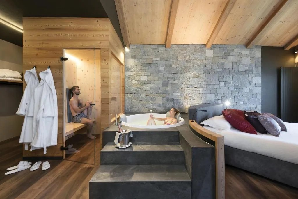Room, Lac Salin Spa & Mountain Resort, Milan