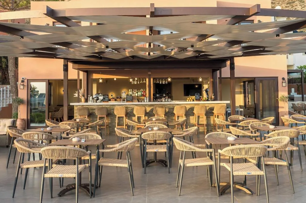 Restaurant, Hotel Pyriã¡, Crete