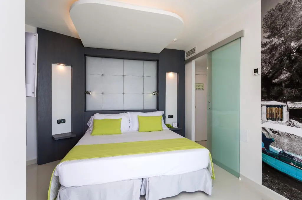 JUNIOR SUITE STANDARD Room, The Ibiza Twiins, Ibiza