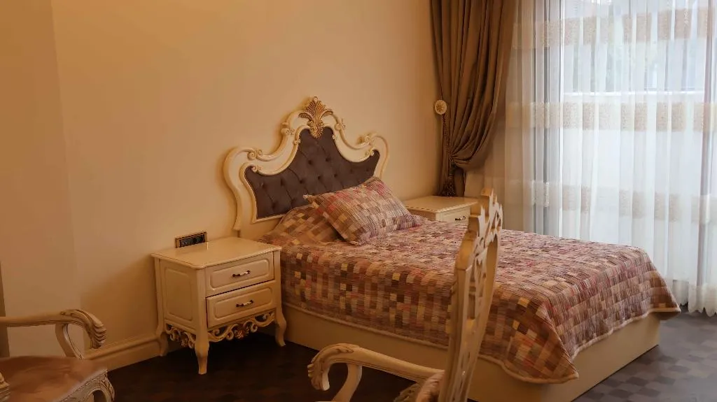 SUITE QUEEN SIZE BED Room, Diamond Premium Hotel & Spa Center, Izmir