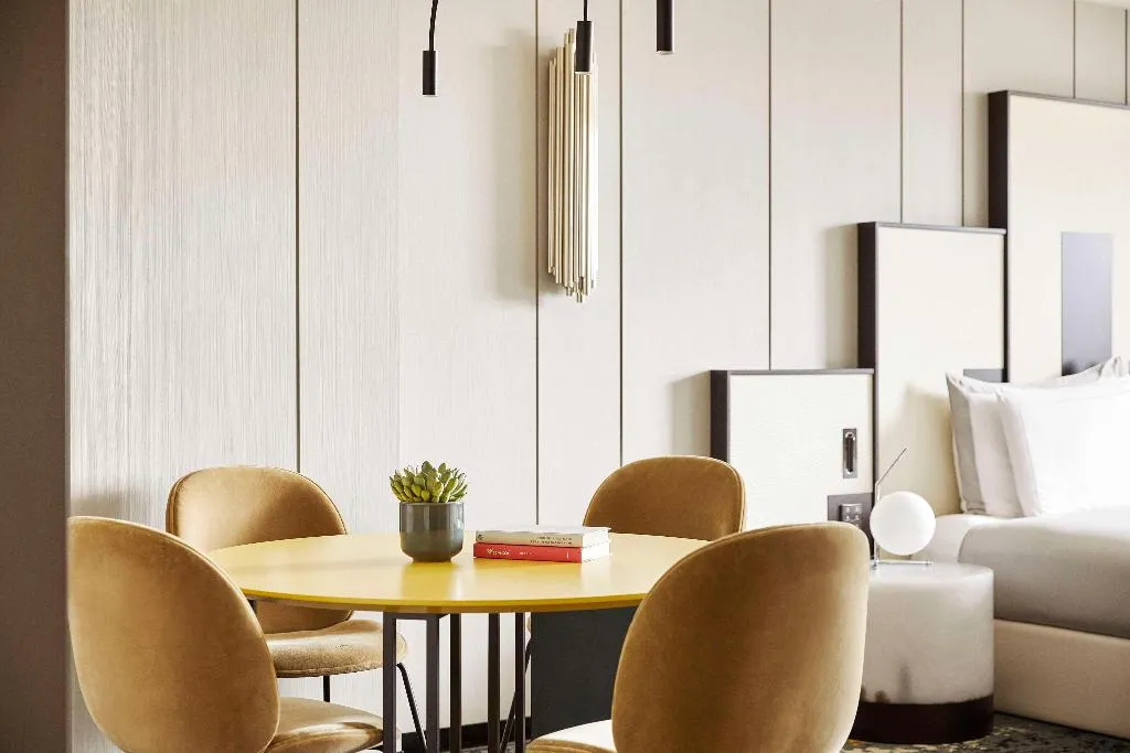 SUITE STANDARD Room, Grand Hyatt Barcelona, Barcelona