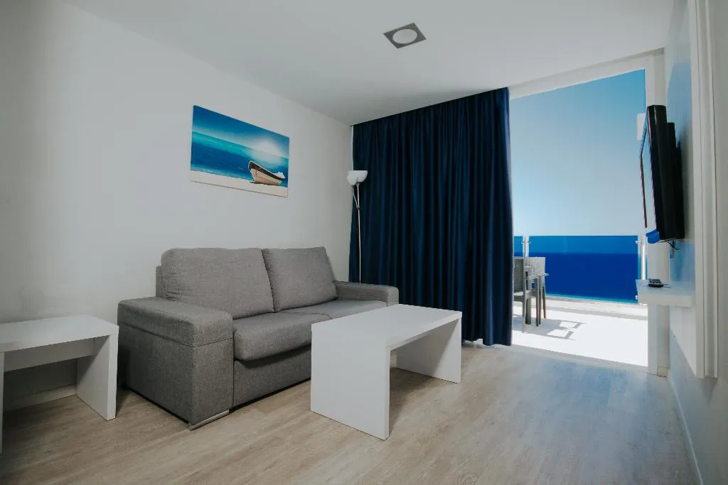 JUNIOR SUITE STANDARD Room, Servatur Puerto Azul, Gran Canaria