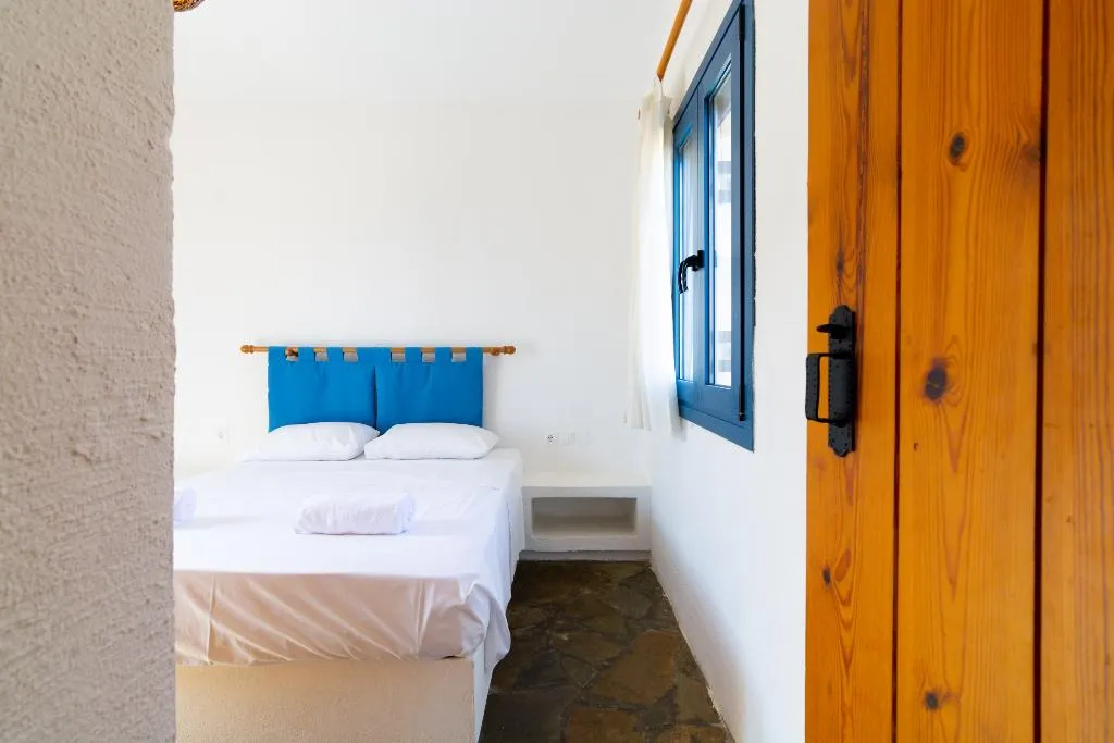 APARTMENT TWO BEDROOMS Room, Okirroi Villas and Apts, Crete