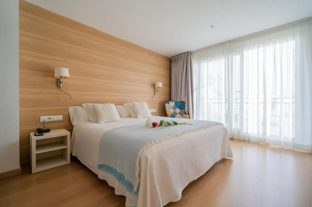 Room, Hostal Menurka, Menorca