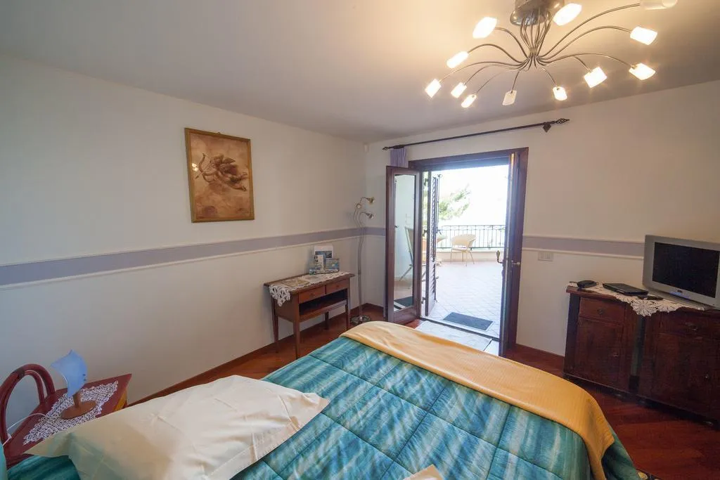 DOUBLE STANDARD Room, Villa Sauci, Palermo