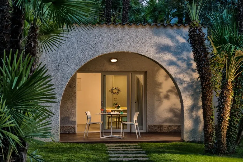 BUNGALOW SUPERIOR Room, Grand Resort Du Lac Et Du Parc, Milan