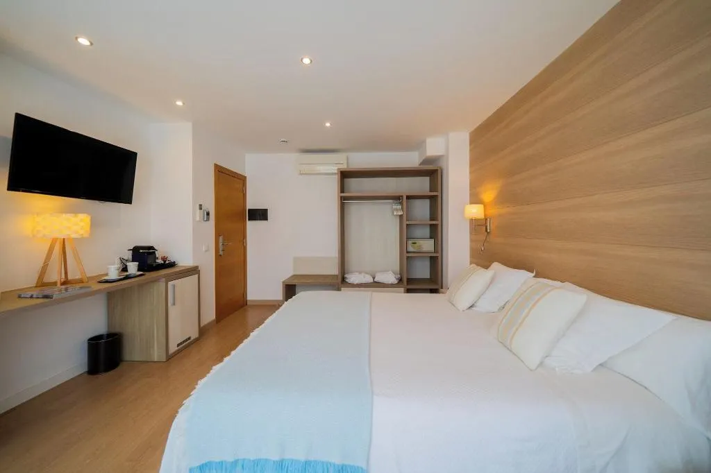 Room, Hostal Menurka, Menorca