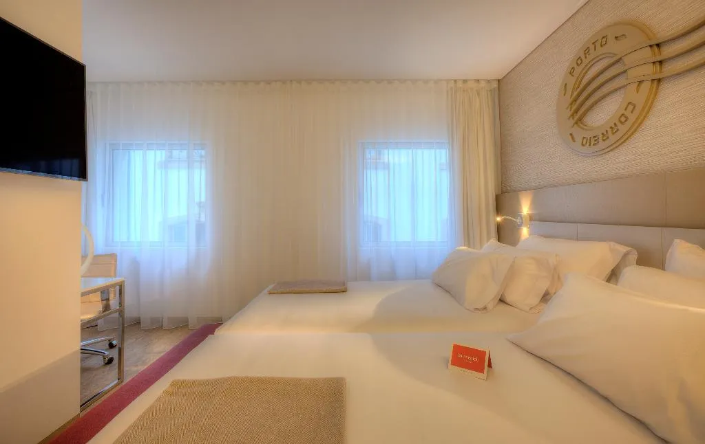 Double or Twin SUPERIOR Room, NH Collection Porto Batalha, Porto