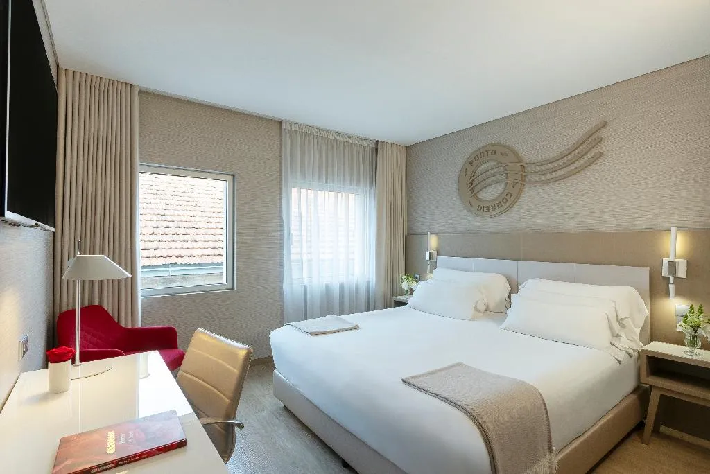 Double or Twin SUPERIOR Room, NH Collection Porto Batalha, Porto