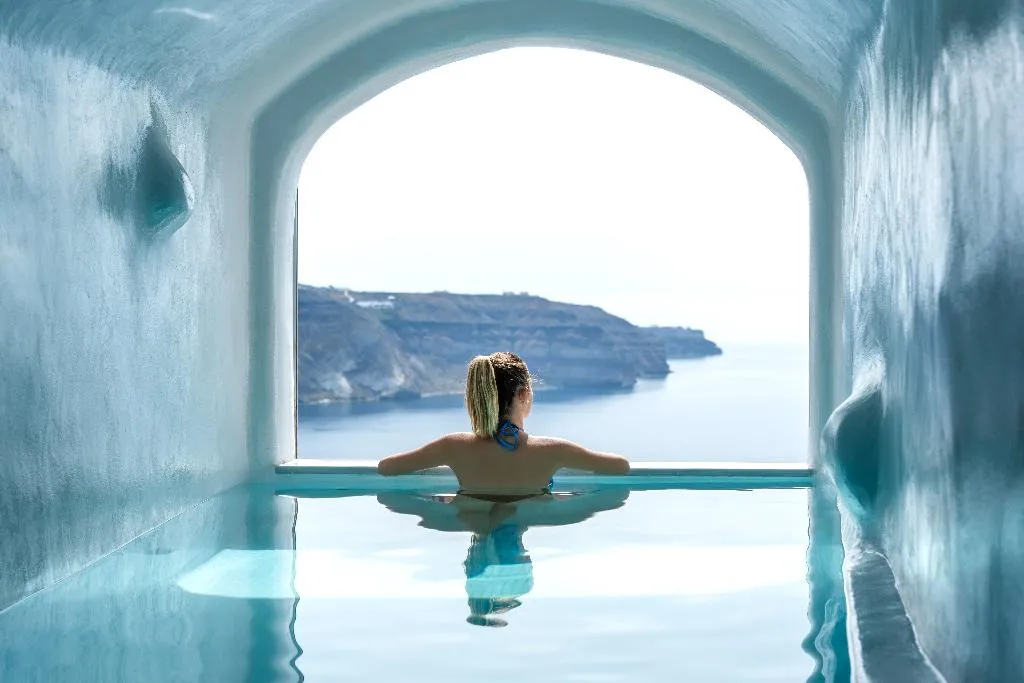 VILLA WITH PRIVATE POOL Room, Athermi Suites, Santorini
