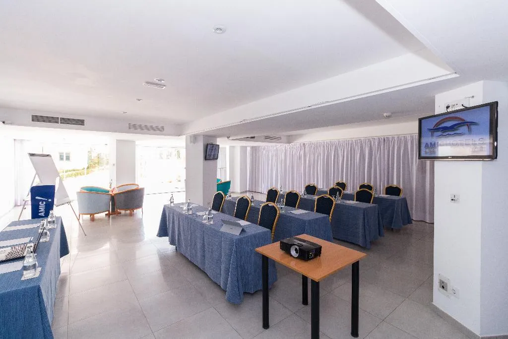Conferences, Amic Horizonte, Majorca