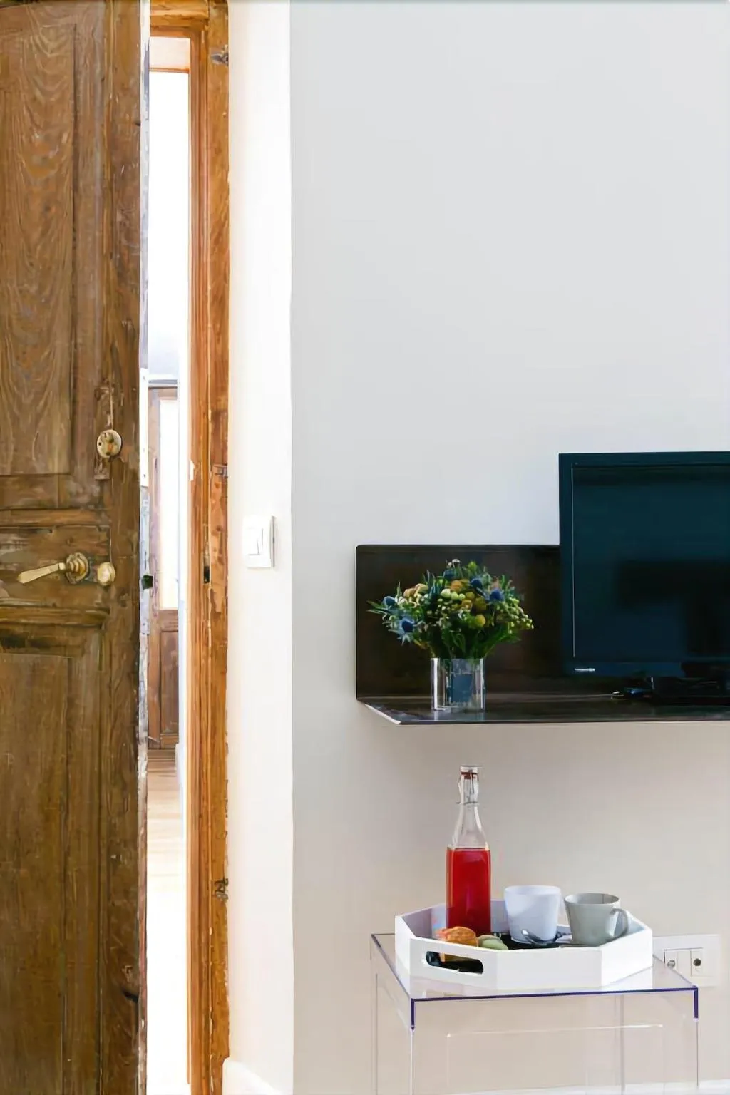 Room, Mynavona, Rome