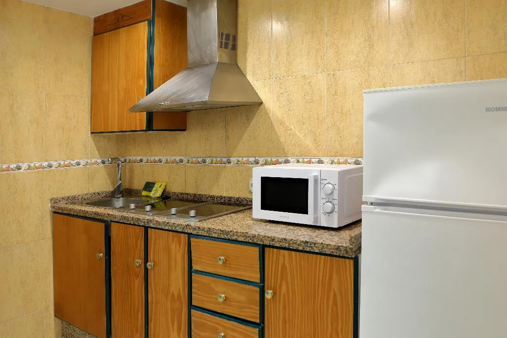 APARTMENT TWO BEDROOMS Room, PYR Fuengirola, Costa Del Sol