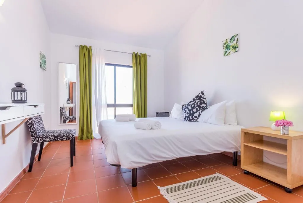 Room, Vila Sta Teresinha Suites, Algarve