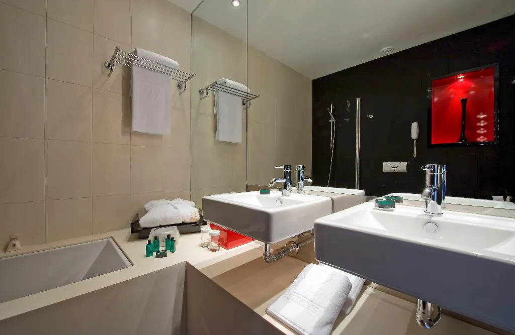 DOUBLE SINGLE USE ECONOMY Room, Vincci Via 66, Madrid