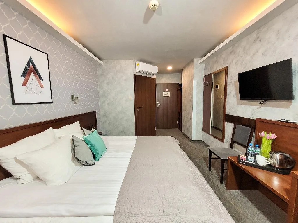 DOUBLE BUSINESS Room, Fero Express, Krakow