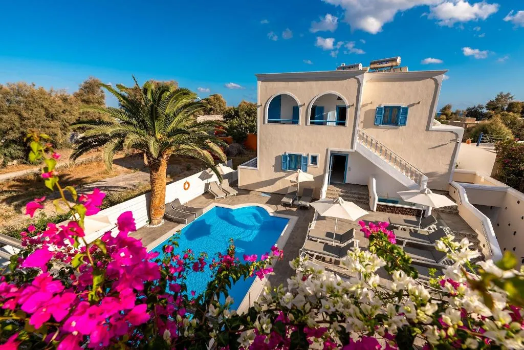 Sports and Entertainment, Stelios Place, Santorini