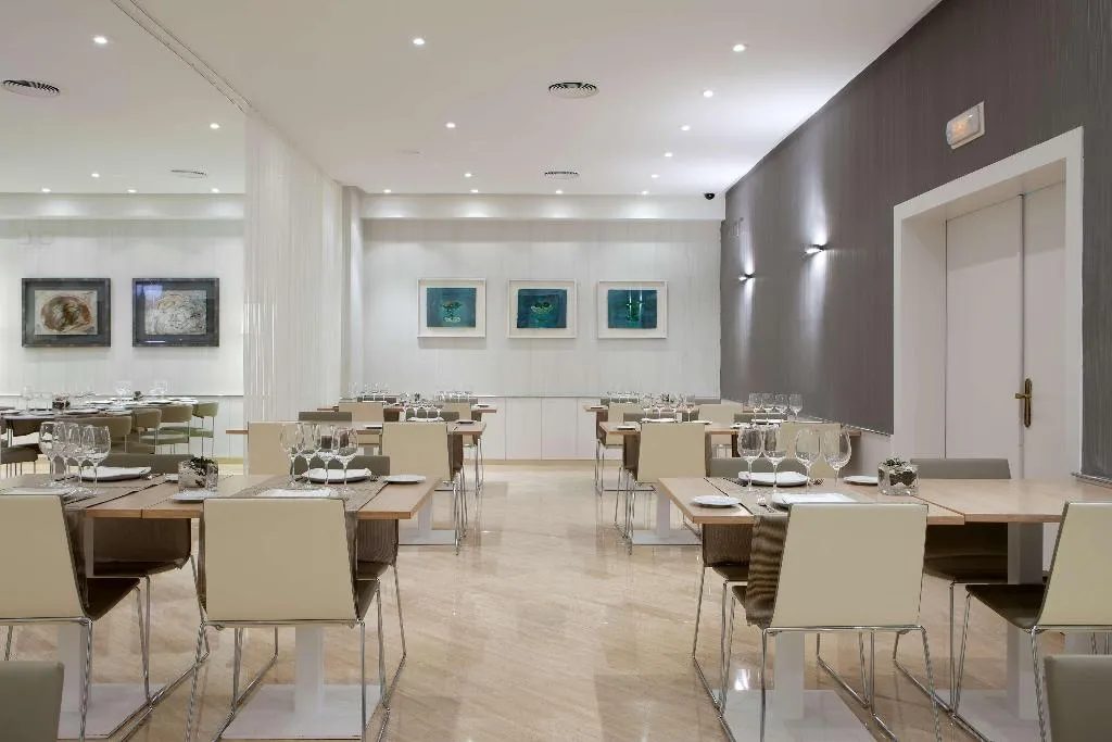 Restaurant, NH Barcelona Stadium, Barcelona