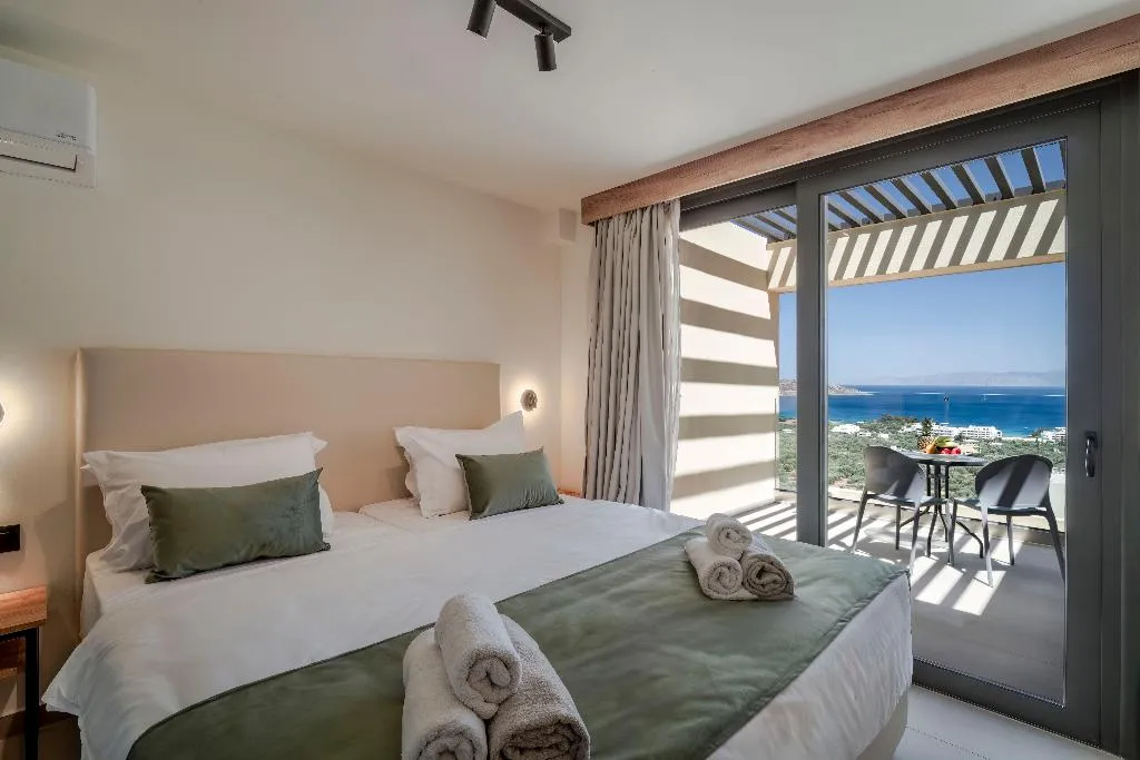 Double or Twin PREMIUM Room, Elounda Residence Resort & Waterpark, Crete
