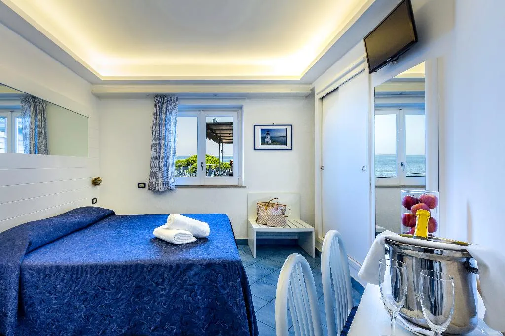 Double or Twin SEA VIEW Room, Hotel Il Faro Sorrento, Naples