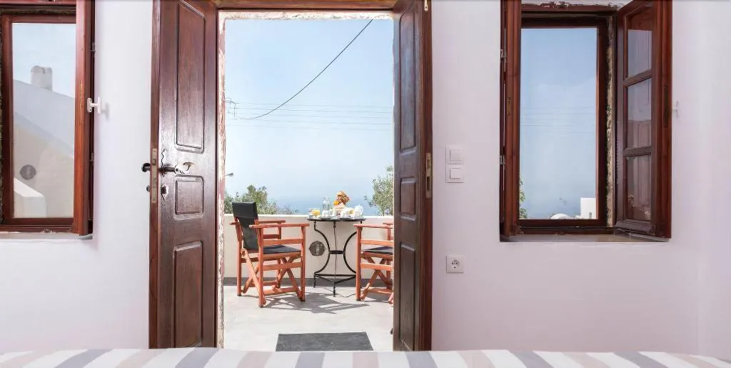 Room, Estate 1896, Santorini