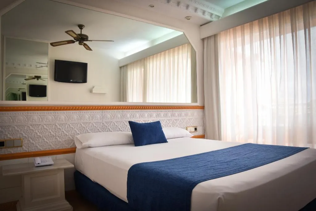 SINGLE STANDARD Room, Playacapricho, Costa Almeria
